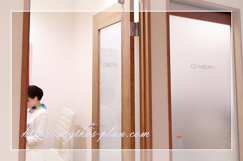 カウンセリングルームと脱毛士さんの様子